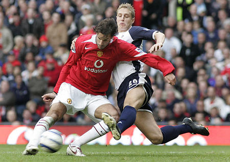 帮助他在球 帮助他在球