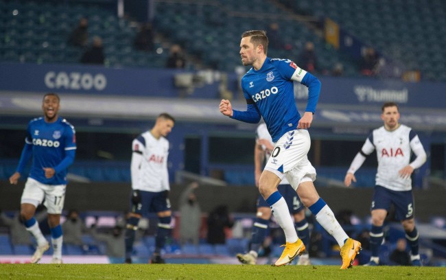 不断成为球 不断成为球