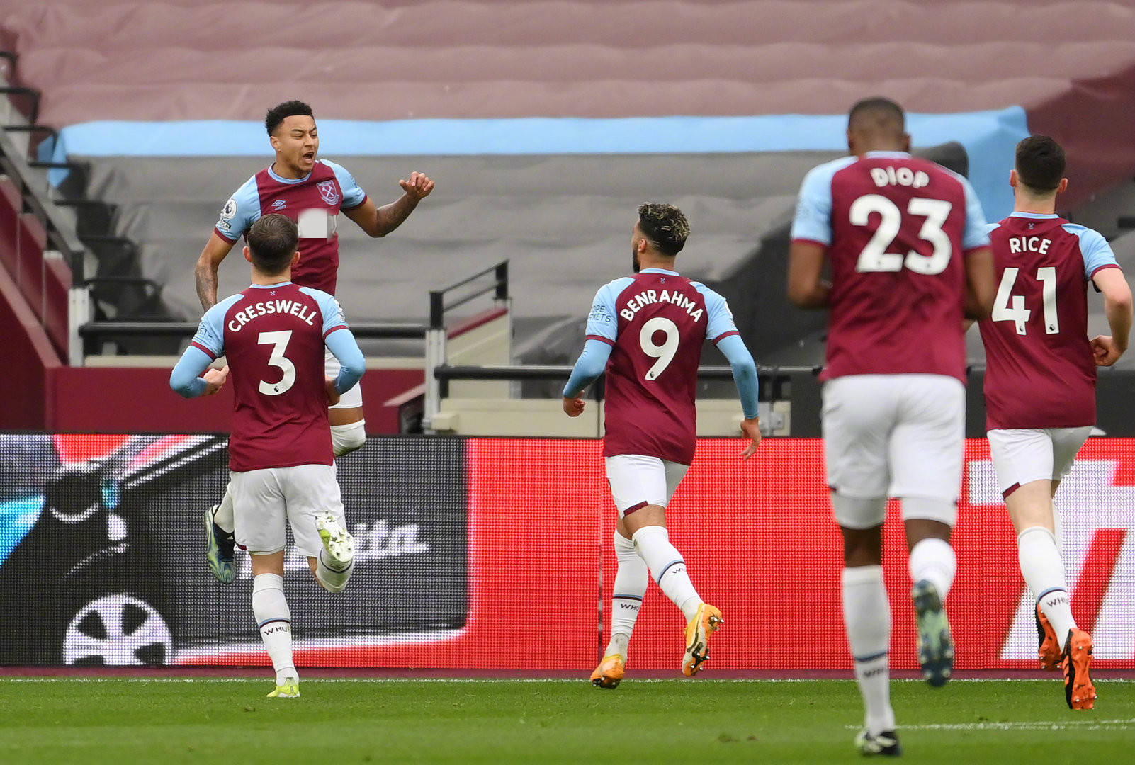 冠决赛中的 冠决赛中的